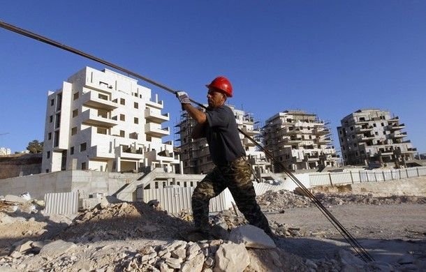 "الإحصاء":  انخفاض عدد العاملين العاطلين عن العمل  في الضفة والقطاع 